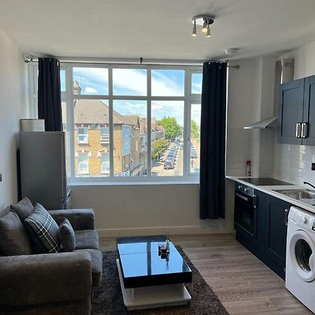 Modern Apartment In London Finchley Zewnętrze zdjęcie